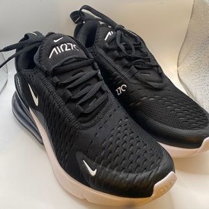 Nike Air Max 270